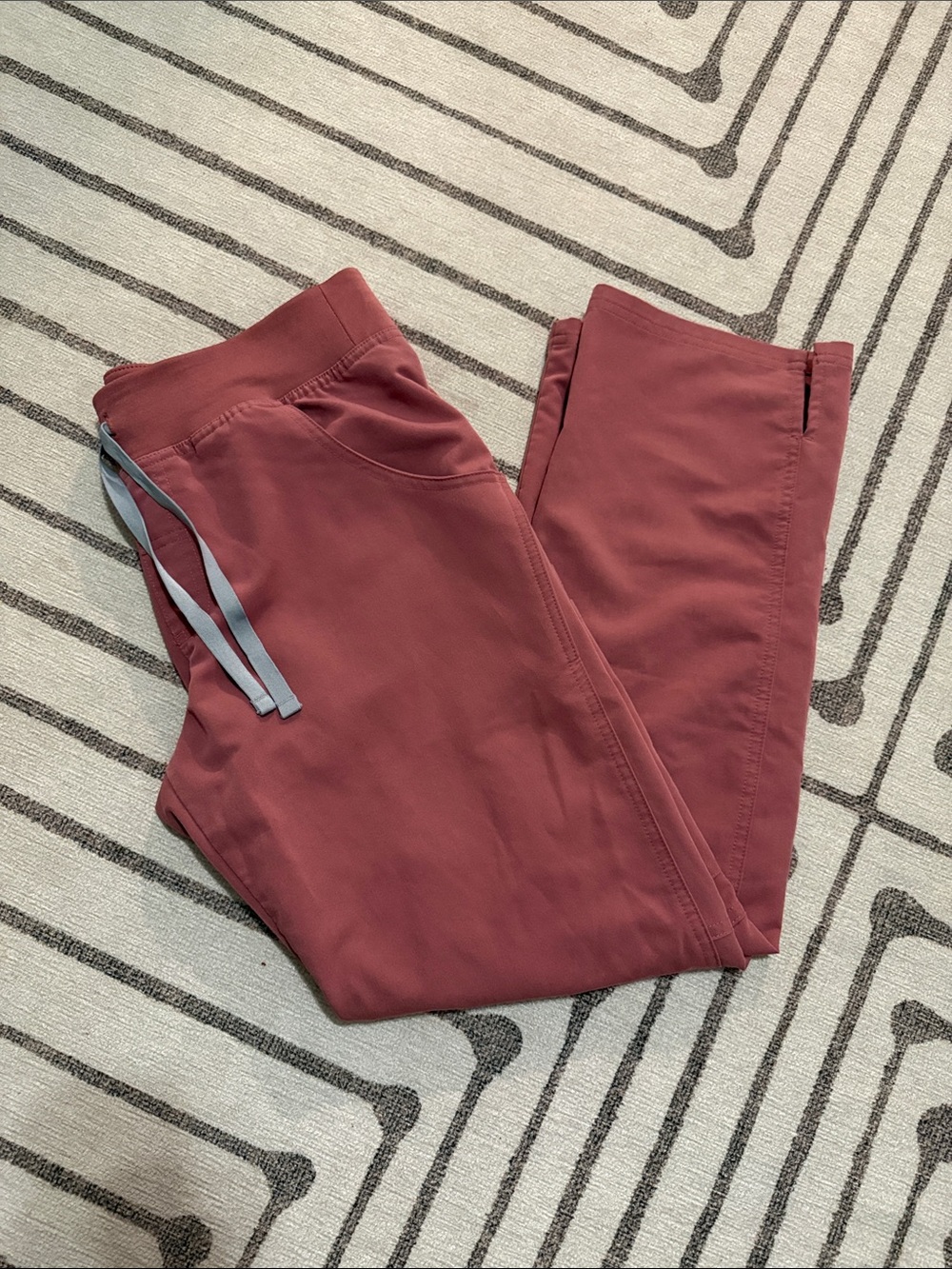 FIGS Kade Scrub Pants in Mauve